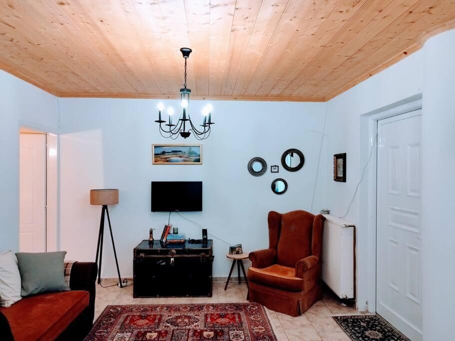 Cozy Cottage For 4 Lávdhas Exteriör bild